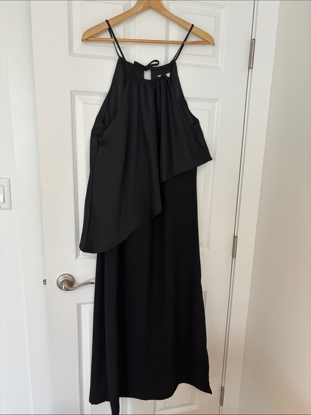 HALSTON Black Ruffle layer Maxi Dress gown Spaghetti Straps size medium - Picture 3 of 12